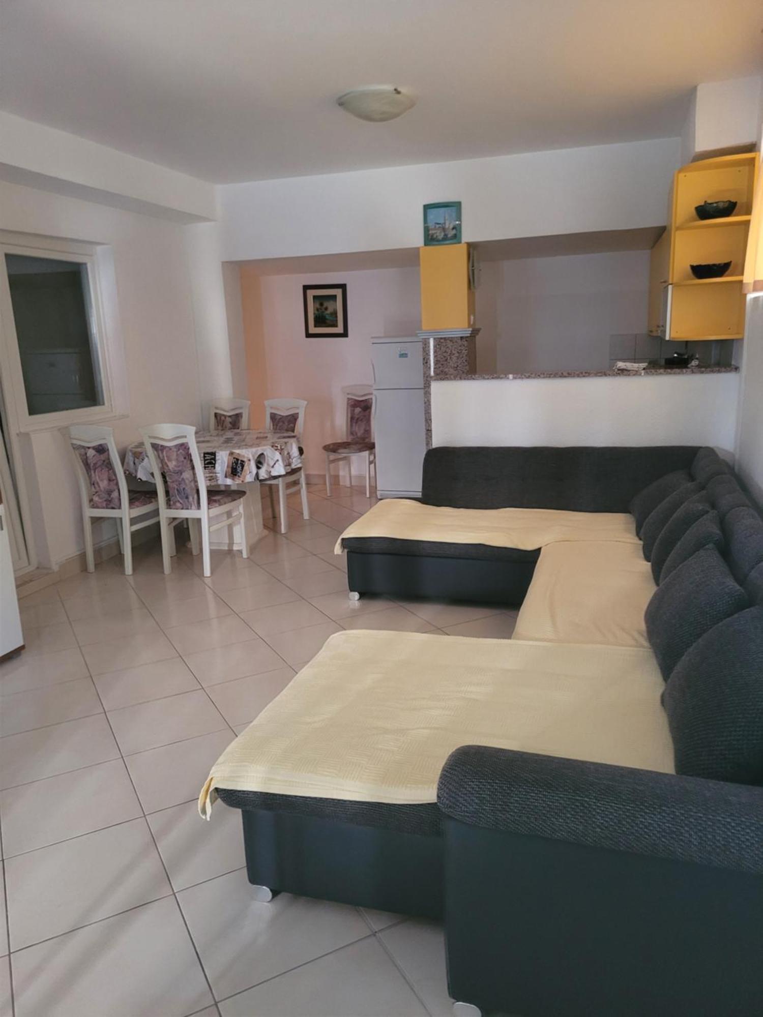 Apartments Nina Sutivan Bagian luar foto