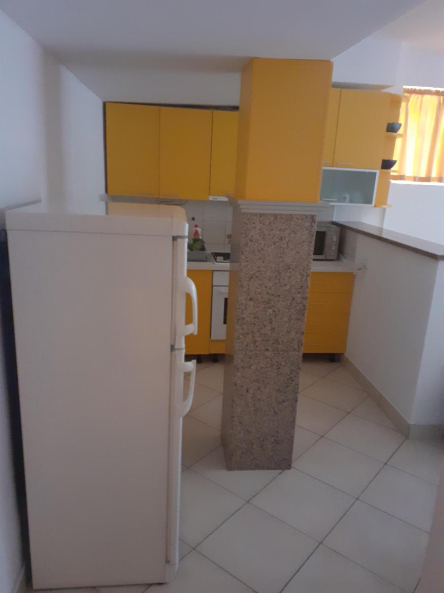 Apartments Nina Sutivan Bagian luar foto