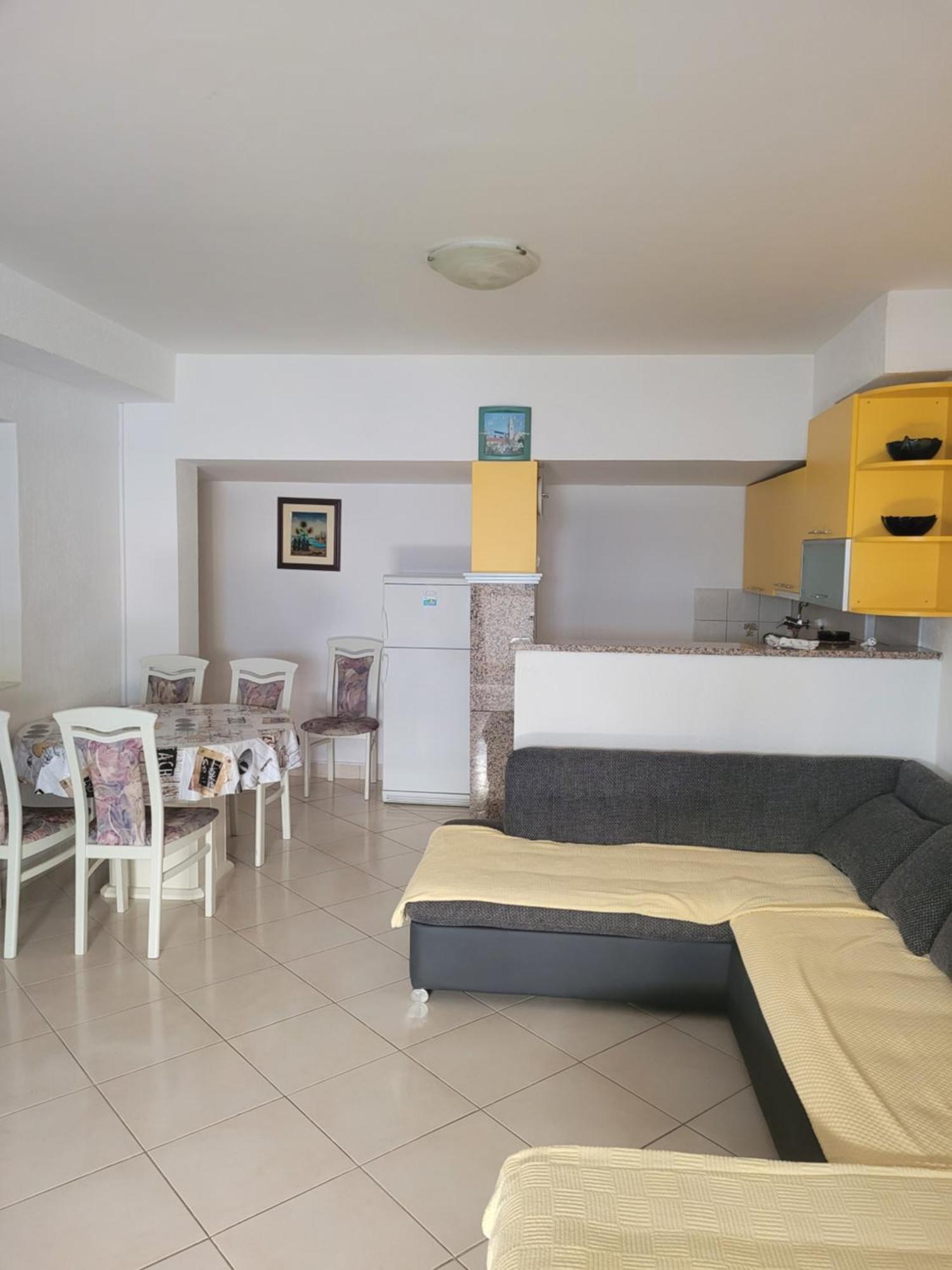 Apartments Nina Sutivan Bagian luar foto